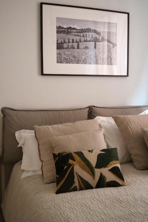 3 Master Bedrooms With Balcony On The River With Views フィレンツェ エクステリア 写真